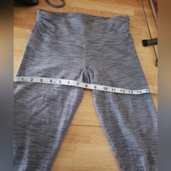 Lululemon Dhanurasana  rop Legging Size 4 - Picture 8 of 11